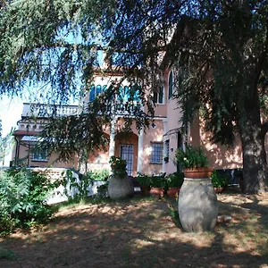 villa-rocca-leivi.hotelitalianriviera.com/